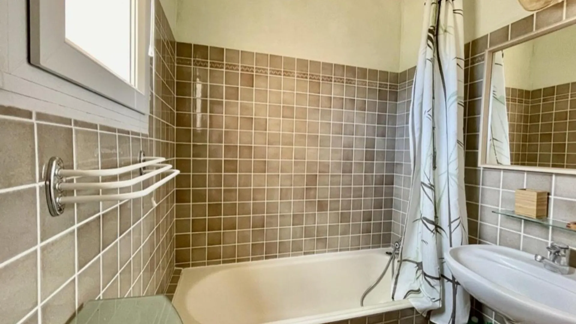 Villa A Cavalaire-Sur-Mer Avec Piscine, Sauna, Parking Et Animaux Acceptes - Fr-1-226B-156 Vakantiehuis